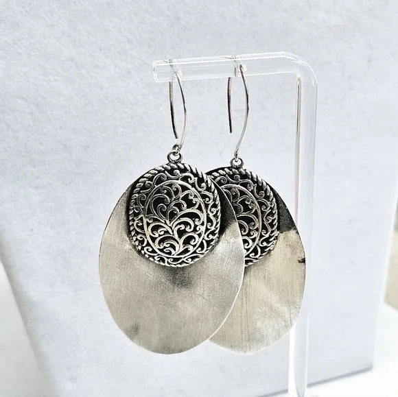 925 Sterling Oval Hammered Earrings with 925 Ornate Bali-Style Medallions - Picture 5 of 9